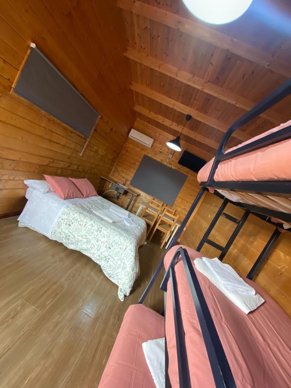 Granja Escuela Con Bungalows San Martín de la Vega エクステリア 写真